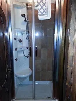 Alari Hotel 3*